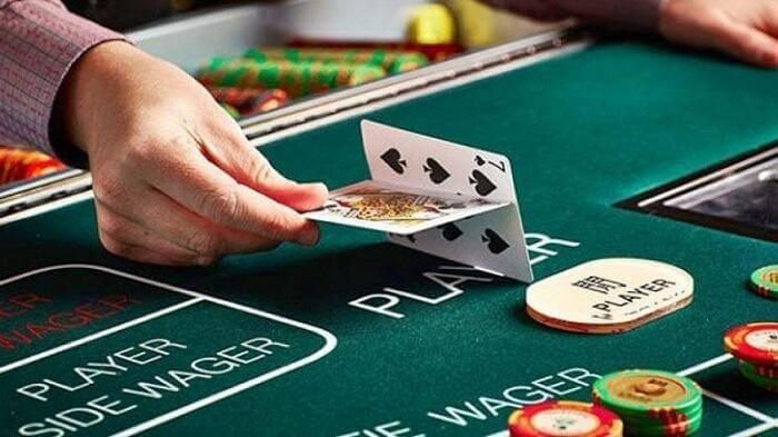 Bí kíp chơi game Baccarat luôn thắng